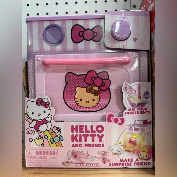Other - Cookeez Hello kitty Makery Surprise Baking Set